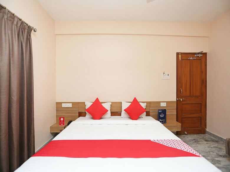 Hotel Oyo 14577 Vijay Palace