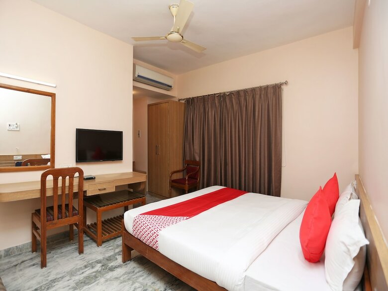 Hotel Oyo 14577 Vijay Palace