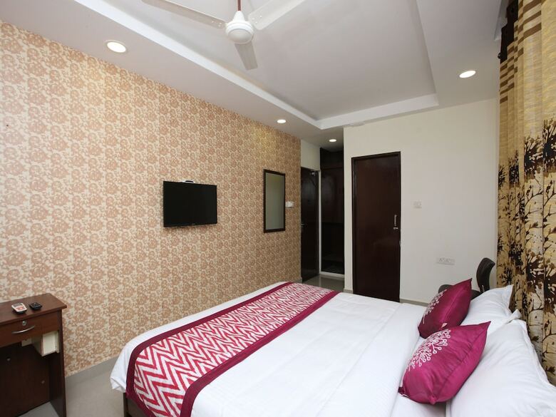 Hotel Oyo 14441 Ramani Residency