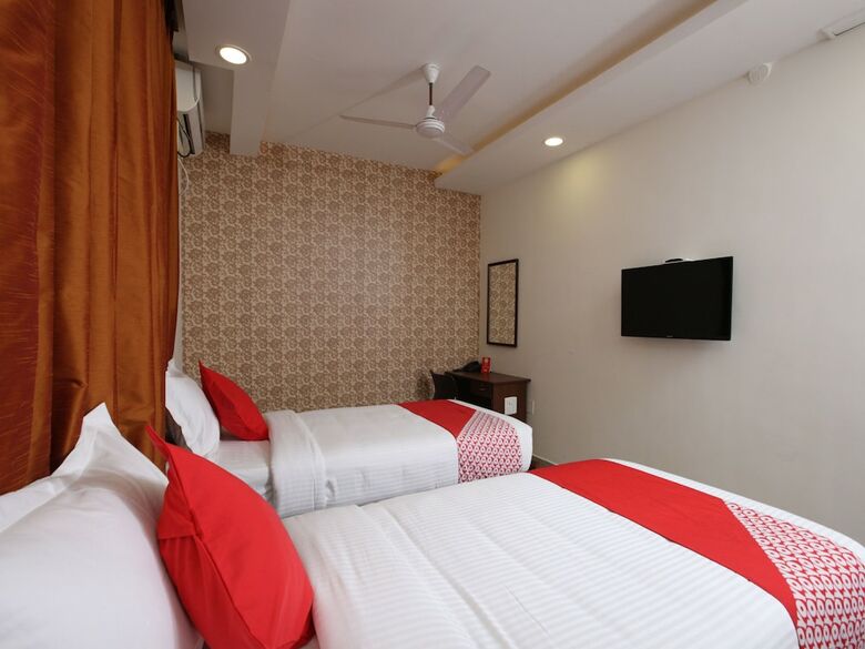 Hotel Oyo 14441 Ramani Residency