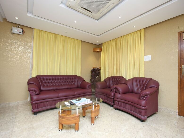Hotel Oyo 14441 Ramani Residency