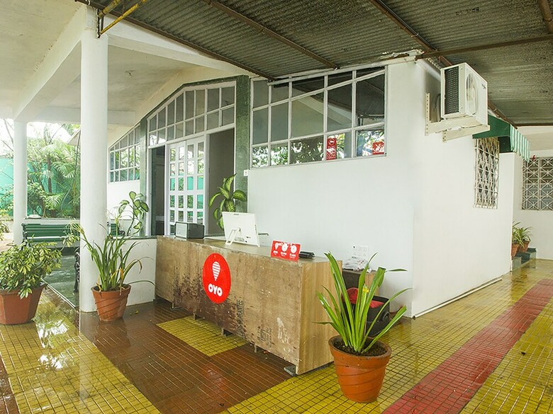 Hotel Oyo 15225 Rainbow House