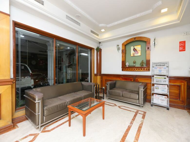 Oyo 15101 Hotel Royal Paris