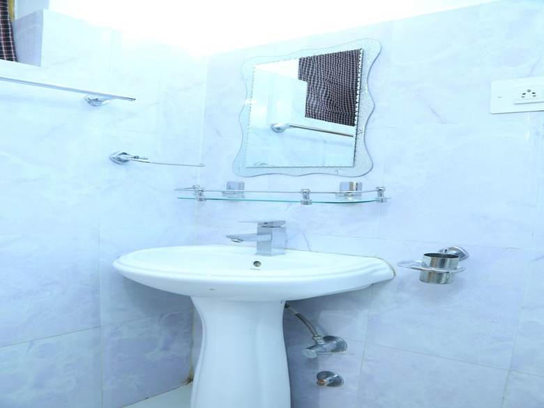Hotel Oyo 14558 Magsoom Guest House