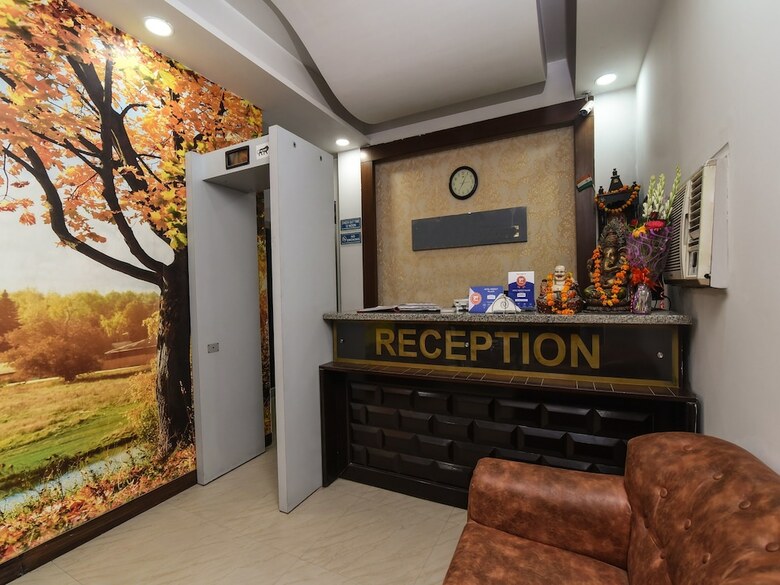 Oyo 16014 Hotel Perfect Palace