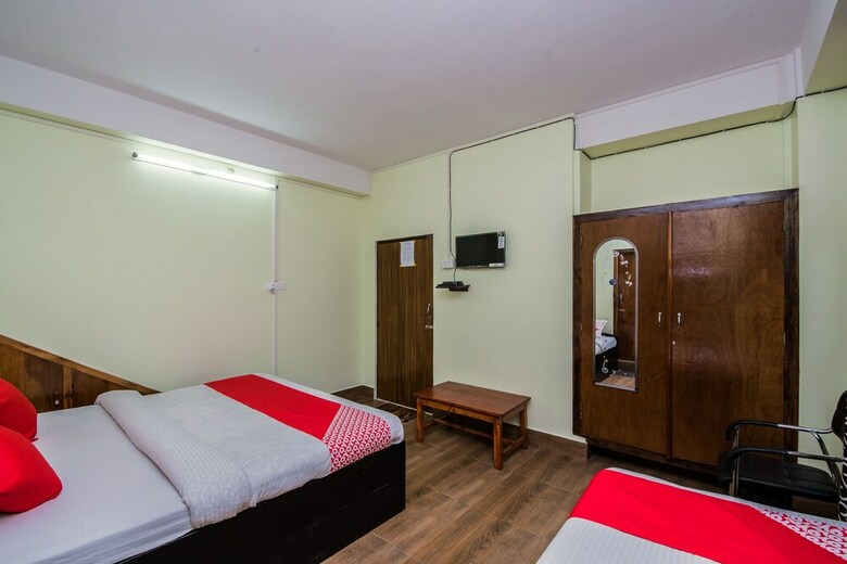 Hotel Oyo 16051 Cherry Blossom Inn