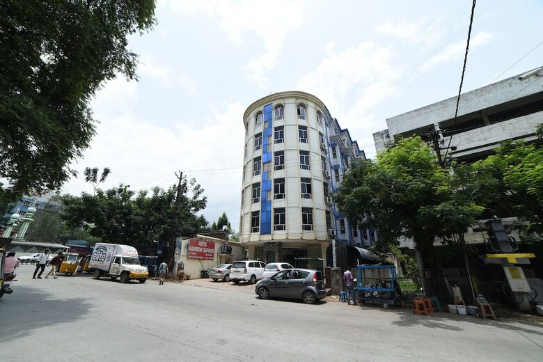 Hotel Oyo 16018 Rainbow Saphire