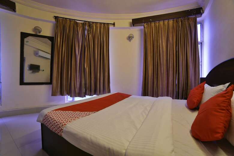 Hotel Oyo 16018 Rainbow Saphire