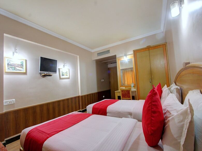 Hotel Oyo 15781 Shree Adiga Residency