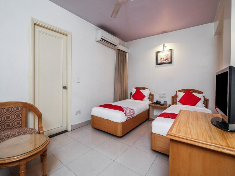 Oyo 15359 Hotel Kanchandeep