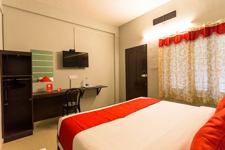 Oyo 15598 Cochin Airport Hotel