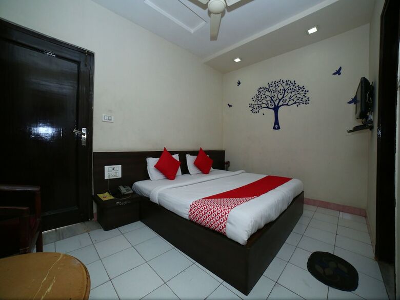Oyo 1067 Hotel Surbhi