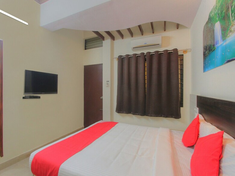 Hotel Oyo 16107 Rigel Residency