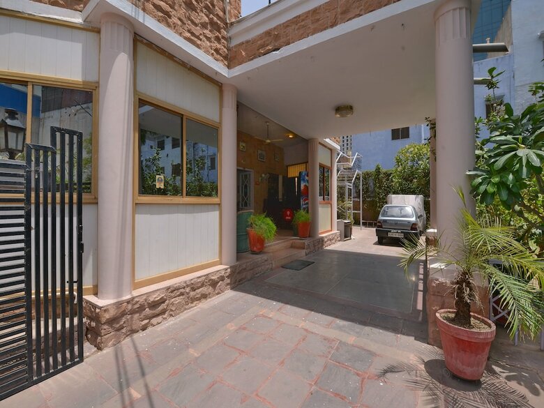 Hotel Oyo 15001 Marvel Umed