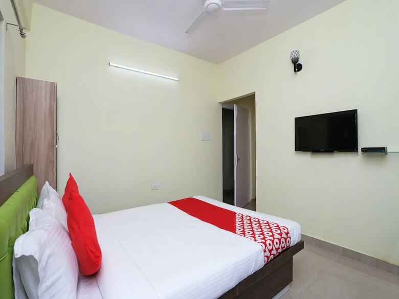 Hotel Oyo 15450 City Point Newtown