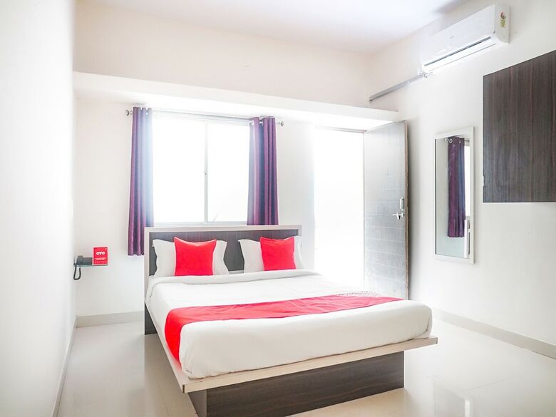 Oyo 14747 Hotel Prathik
