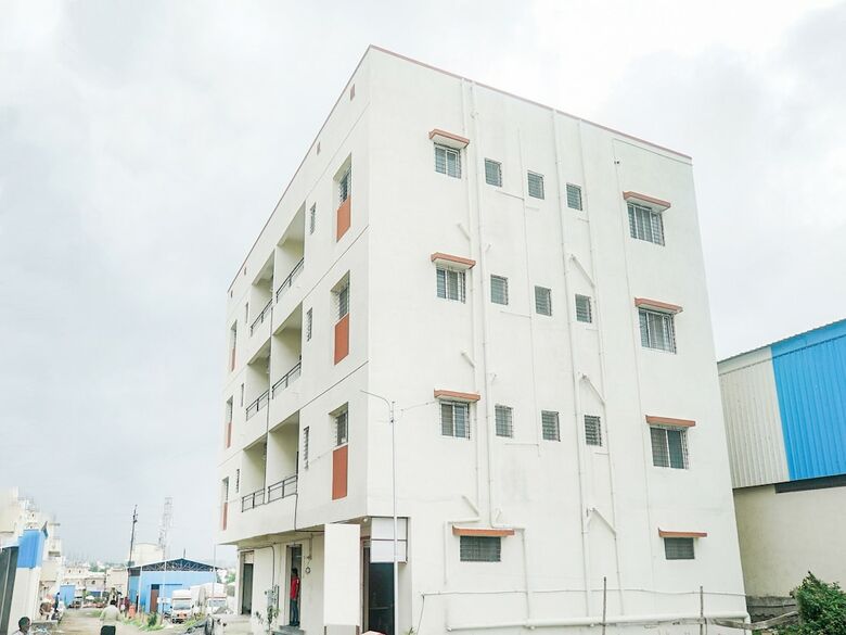 Oyo 14747 Hotel Prathik
