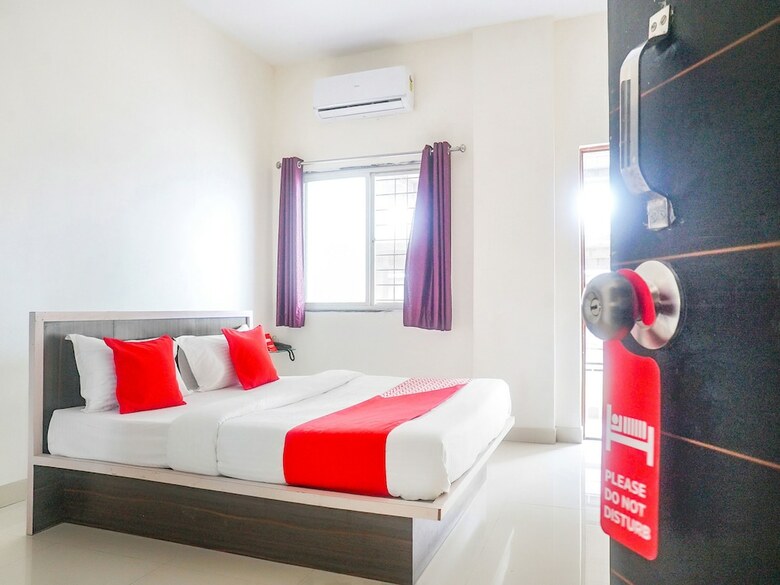 Oyo 14747 Hotel Prathik