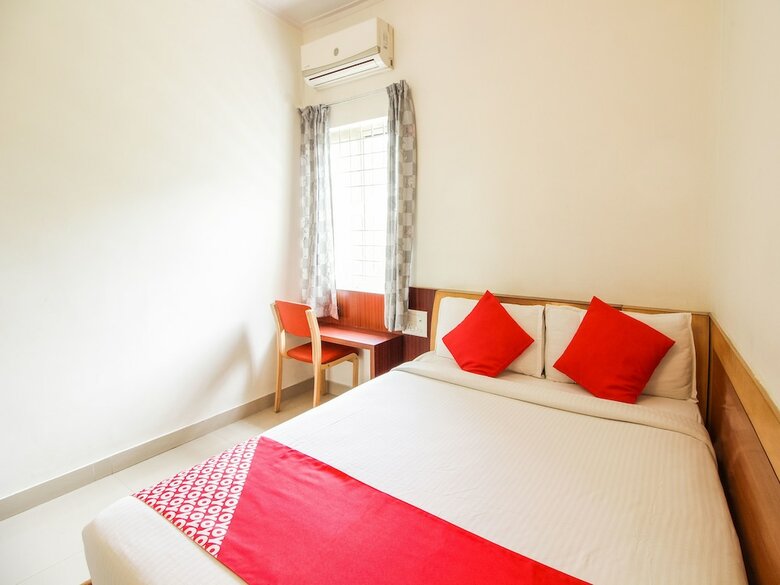 Oyo 1633 Hotel White Parrot