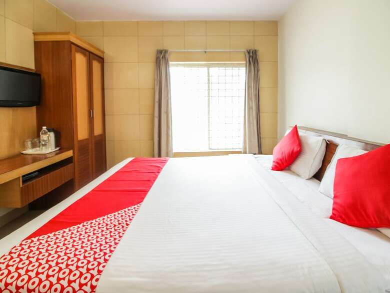 Oyo 1633 Hotel White Parrot