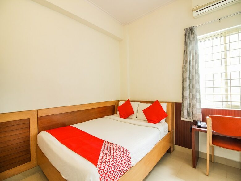 Oyo 1633 Hotel White Parrot