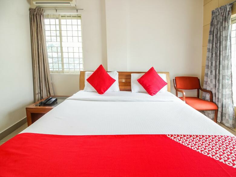 Oyo 1633 Hotel White Parrot