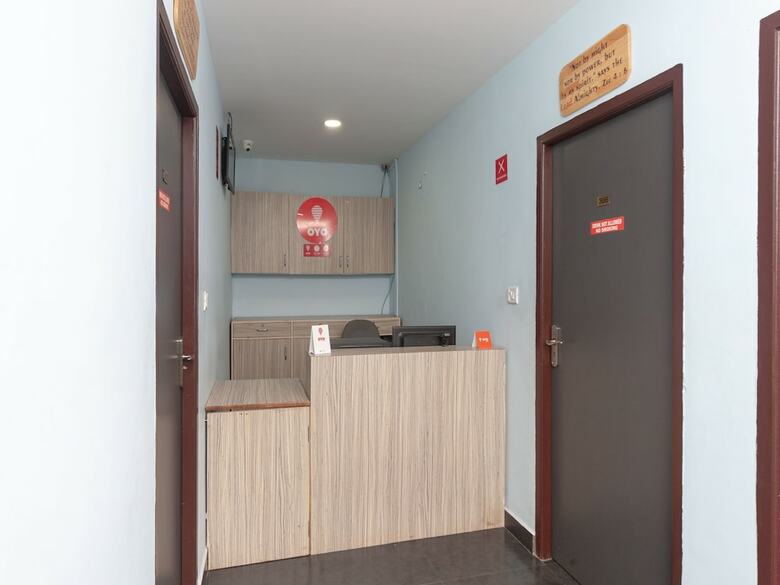 Hotel Oyo 16117 Grace Residency