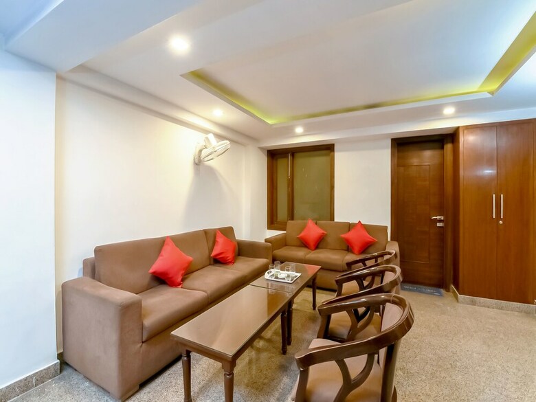 Hotel Oyo 16540 Prem Home