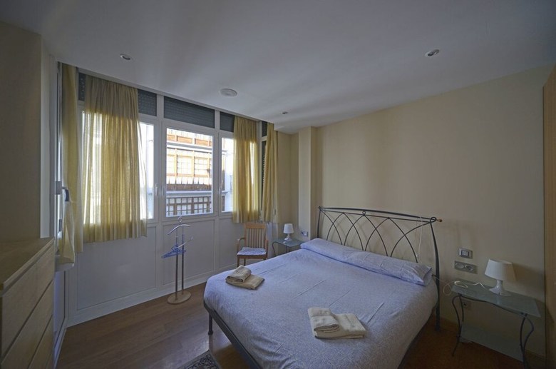 Apartamentos Paseo Butr�n By Basquelidays