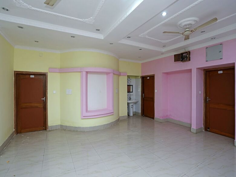 Apartamentos Oyo 12005 Priyanka Residency
