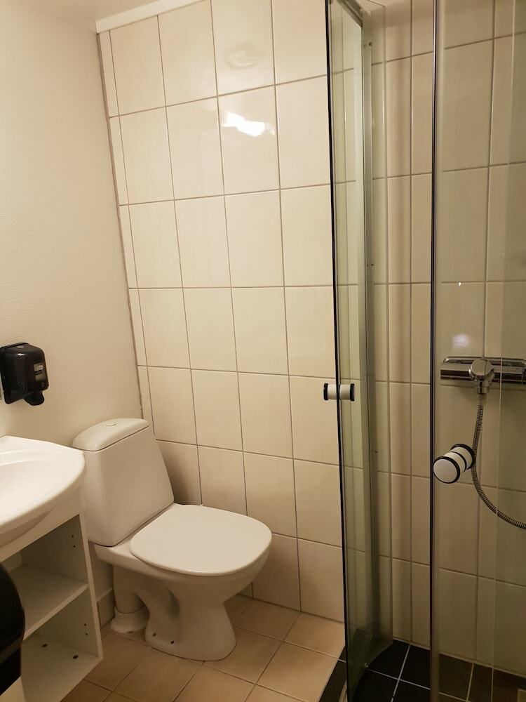 Hotel Henriksen Gjestestue