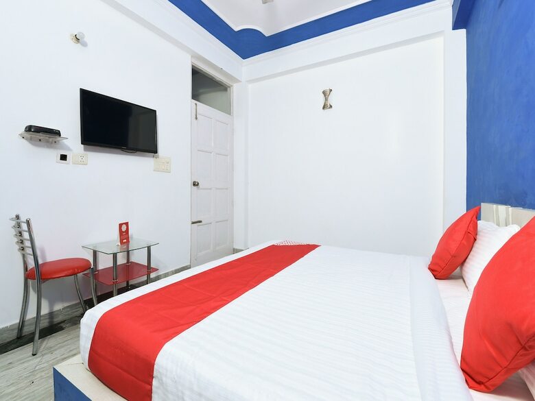 Hotel Oyo 16687 Namdeep
