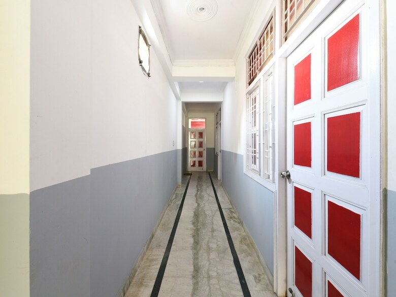 Hotel Oyo 16687 Namdeep