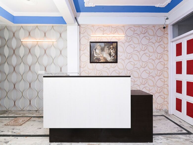Hotel Oyo 16687 Namdeep