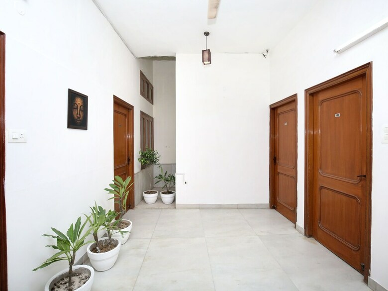 Hotel Oyo 16960 Atithi Residency