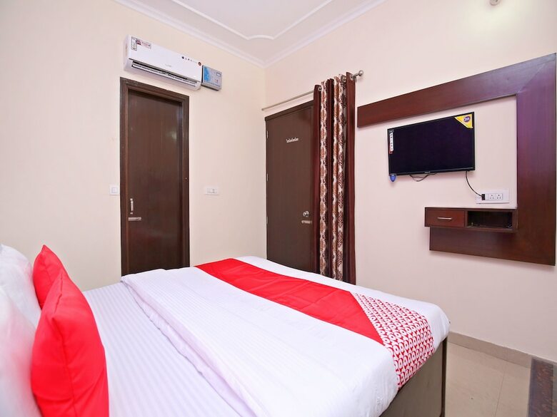 Oyo 16697 Hotel Randhawa