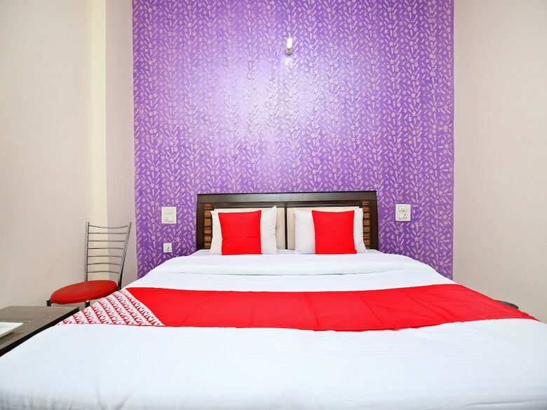 Oyo 16697 Hotel Randhawa