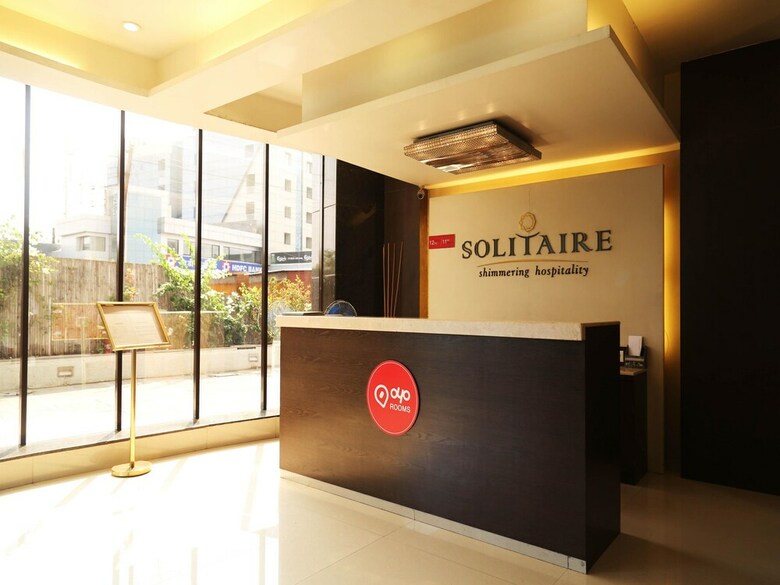Oyo 1349 Hotel Solitaire