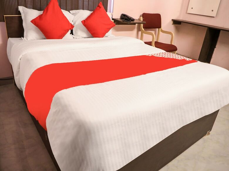 Hotel Oyo 13746 Mint Leaves