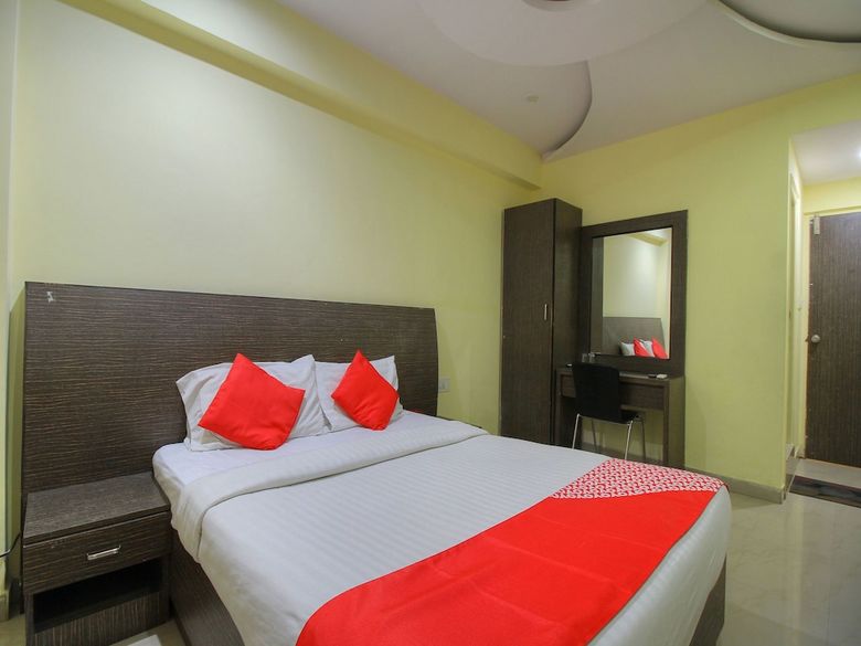 Hotel Oyo 16385 Mb International