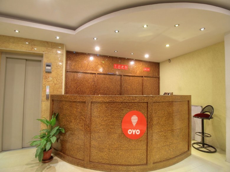 Hotel Oyo 16385 Mb International