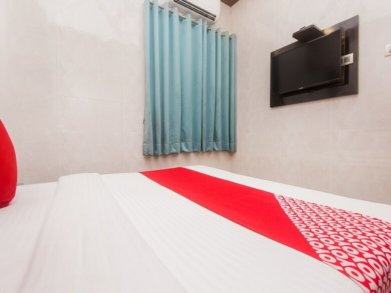 Oyo 7481 Hotel Plaza