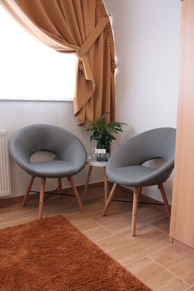 Bed & Breakfast Penzion A Restaurace U Pidly