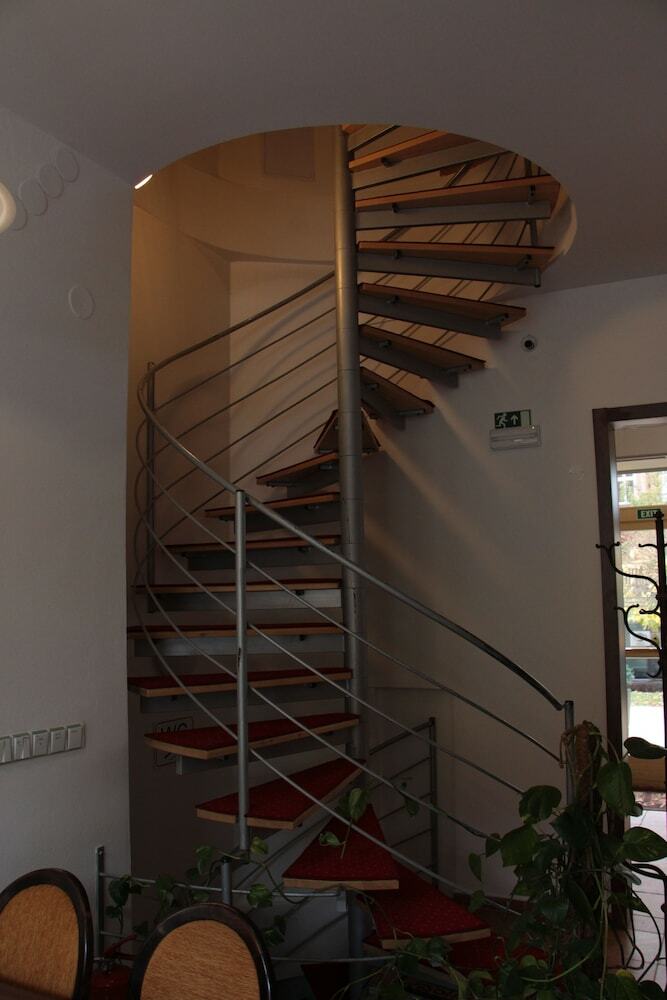Bed & Breakfast Penzion A Restaurace U Pidly