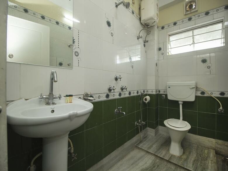 Hotel Oyo 17216 Classic Lodge