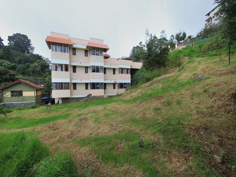Hotel Oyo 16965 Jia Stays