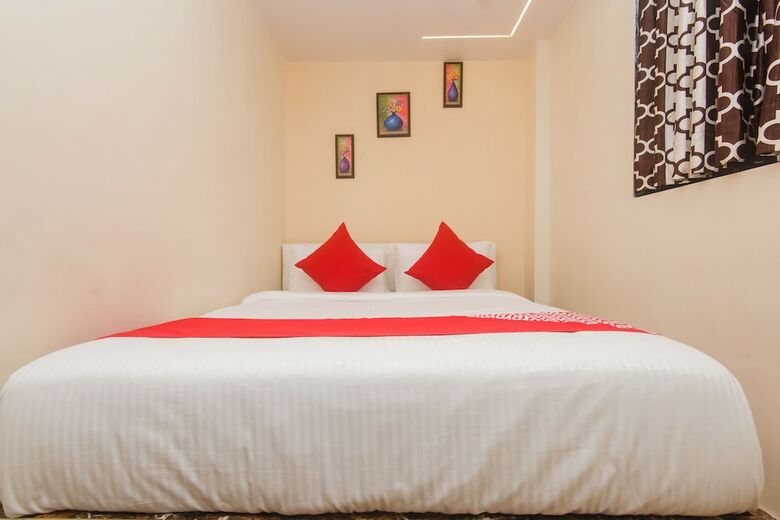 Hotel Oyo 17371 Platinum Inn