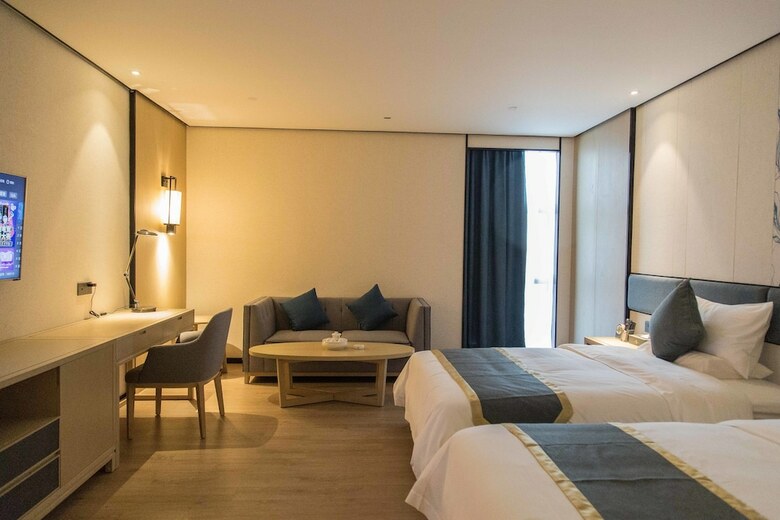 Shatou Hairun Hotel