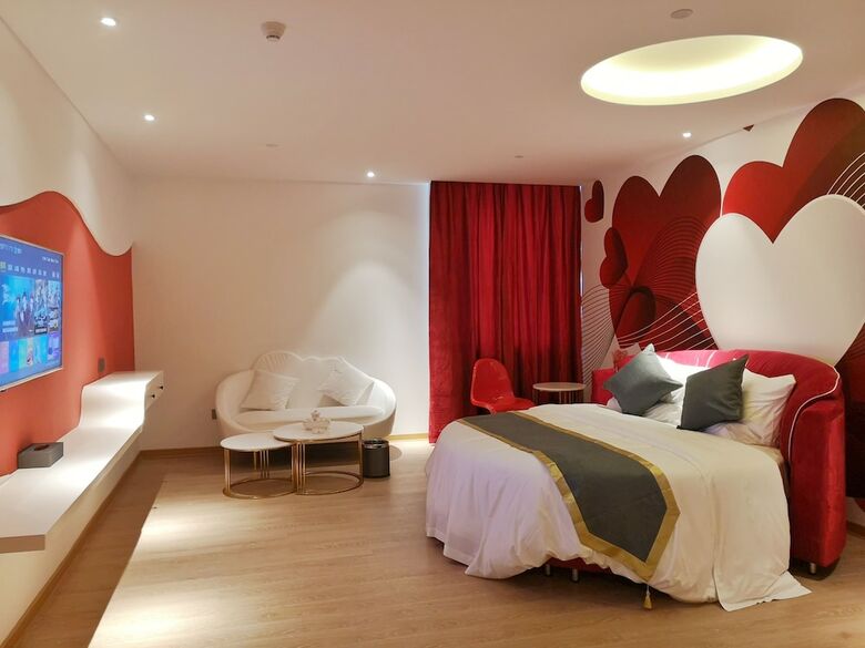 Shatou Hairun Hotel