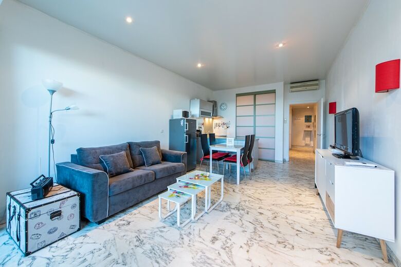 Apartamentos Happy Few - Eros
